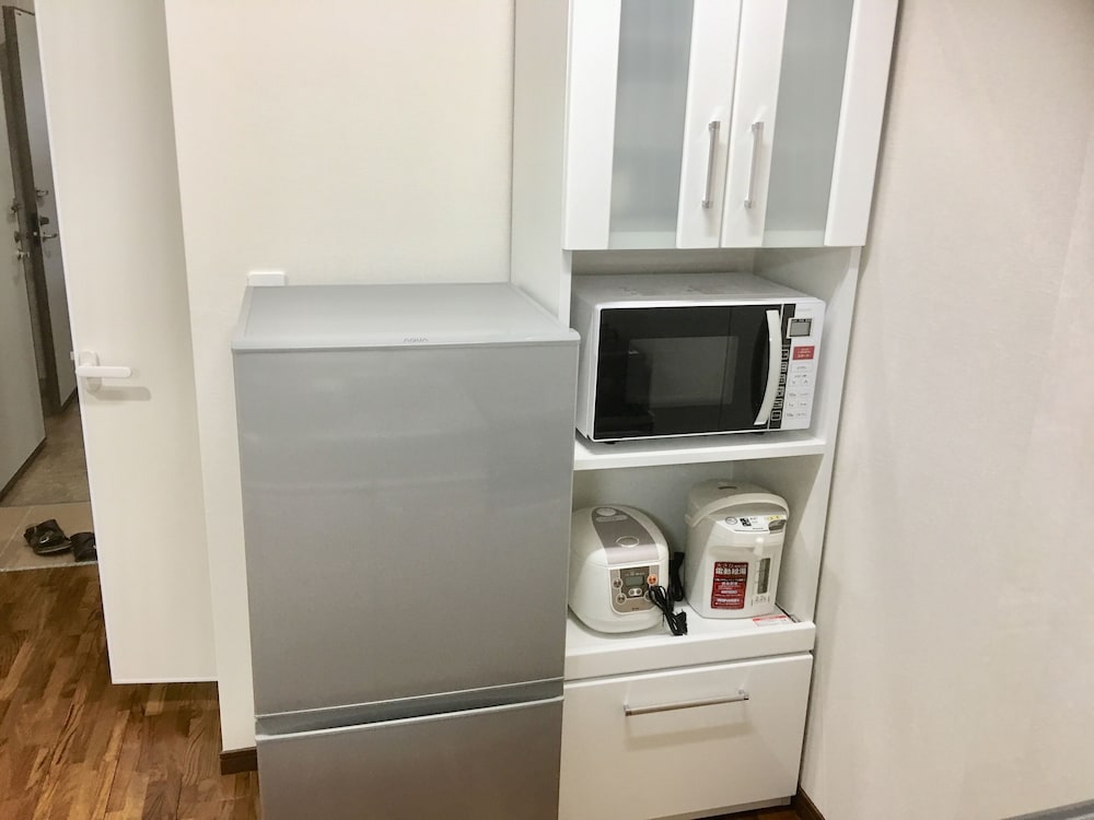 4 人部屋 専用キッチン0 | 美らガーナハウス壺川 那覇