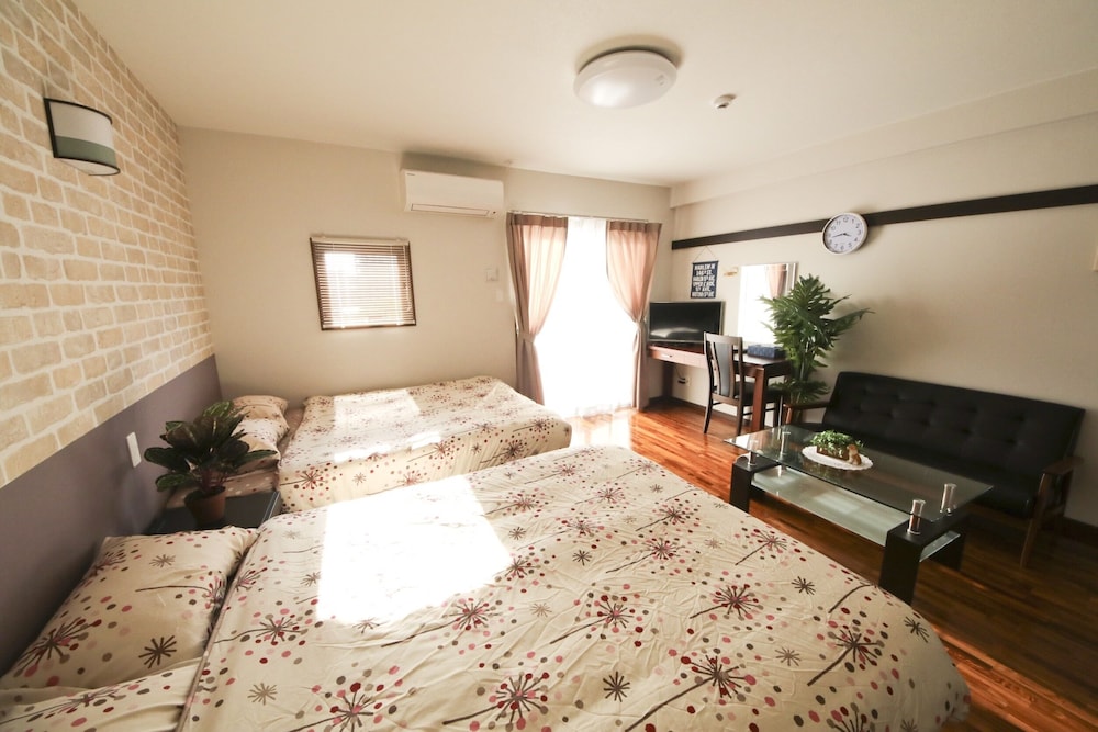 4 人部屋 客室24 | 美らガーナハウス壺川 那覇