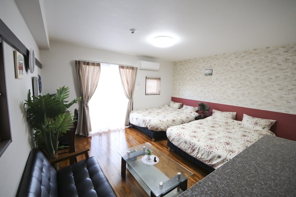 4 人部屋 客室40 | 美らガーナハウス壺川 那覇