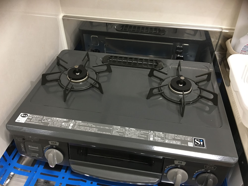 4 人部屋 専用キッチン2 | 美らガーナハウス壺川 那覇