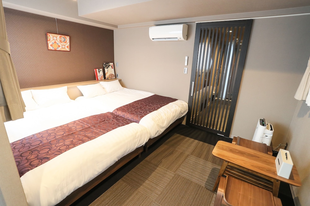 デラックス 4 人部屋 キッチン (4 ppl room) 客室9 | アパートメントホテル セブンキーズ 京都