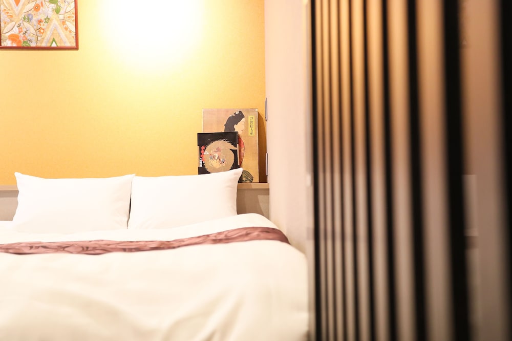 デラックス 4 人部屋 キッチン (4 ppl room) 客室2 | アパートメントホテル セブンキーズ 京都