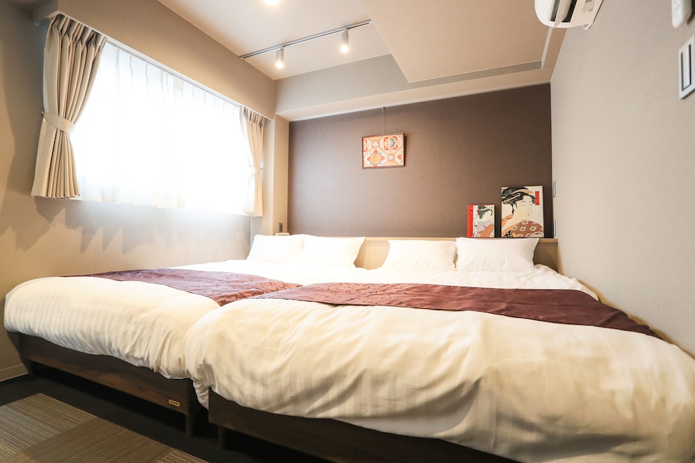 デラックス 4 人部屋 キッチン (4 ppl room) 客室10 | アパートメントホテル セブンキーズ 京都