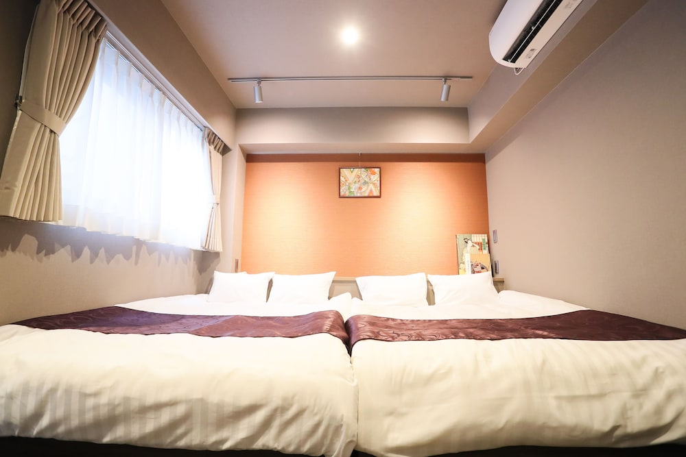 デラックス 4 人部屋 キッチン (4 ppl room) 客室3 | アパートメントホテル セブンキーズ 京都