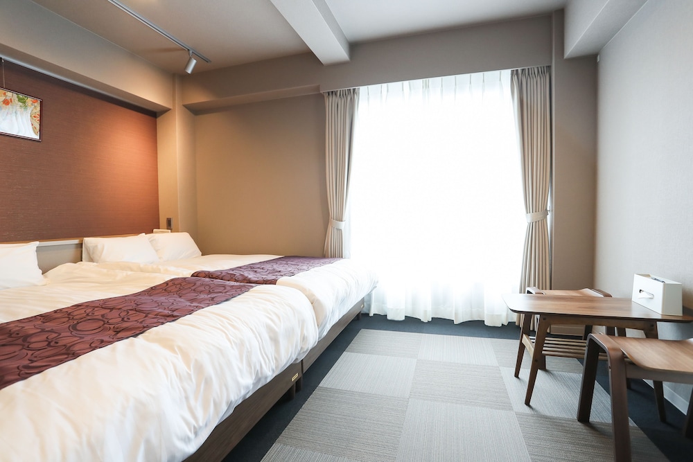 デラックス 4 人部屋 キッチン (4 ppl room) 客室15 | アパートメントホテル セブンキーズ 京都