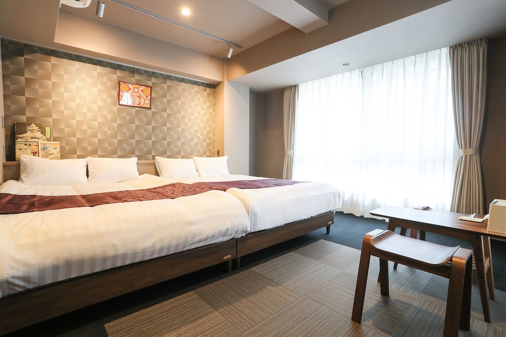 デラックス 4 人部屋 (5 ppl room) 客室5 | アパートメントホテル セブンキーズ 京都