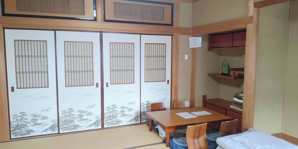 トラディショナル 4 人部屋 客室3 | ゲストハウス 和 - ホステル