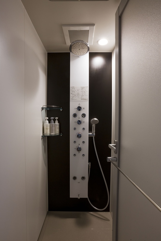 セミダブルルーム B シャワーブース付 禁煙 バスルーム0 | エスペリアホテル博多