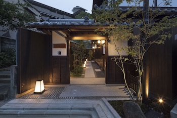 THE MACHIYA VILLA 三条しらかわ小路