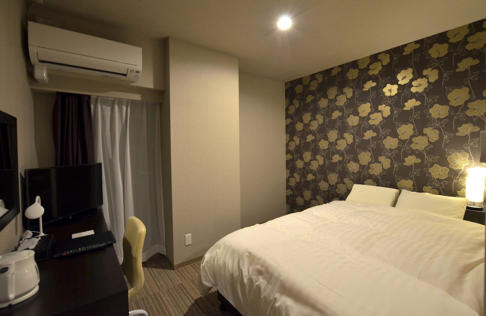 ワイドルーム 完全禁煙 客室1 | 喜々津ステーションホテル