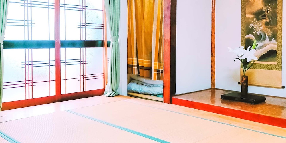 スタンダード 4 人部屋 客室1 | Guest House 古民家 和