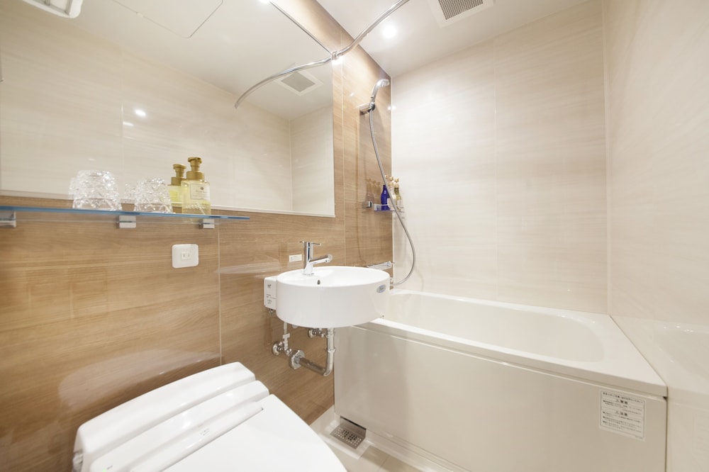 ダブルルーム 禁煙 バスルーム0 | カンデオホテルズ東京新橋