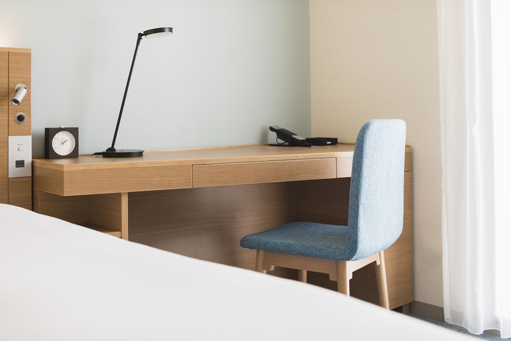 禁煙ツイン (3名利用) 客室の設備とサービス1 | JR 東日本ホテルメッツ船橋