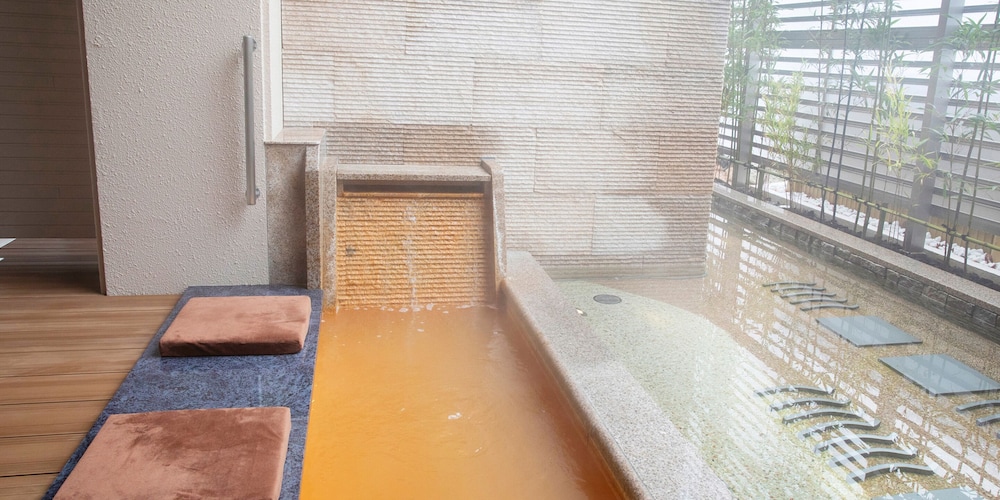 [L] 金泉露天＆足湯付特別室140平米/別館1階太閤 禁煙 バスルームの設備0 | 天地の宿 奥の細道