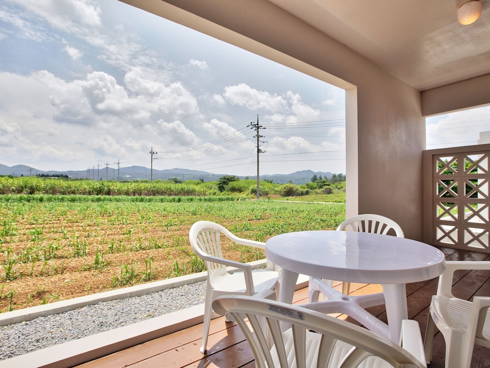 ファミリー コテージ 2 ベッドルーム 禁煙 施設からの眺望0 | コテージ・シーウィンド今帰仁