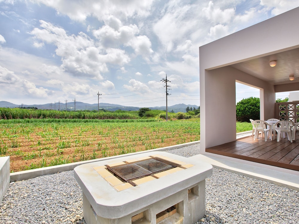 ファミリー コテージ 2 ベッドルーム 禁煙 バーベキュー / ピクニック エリア0 | コテージ・シーウィンド今帰仁