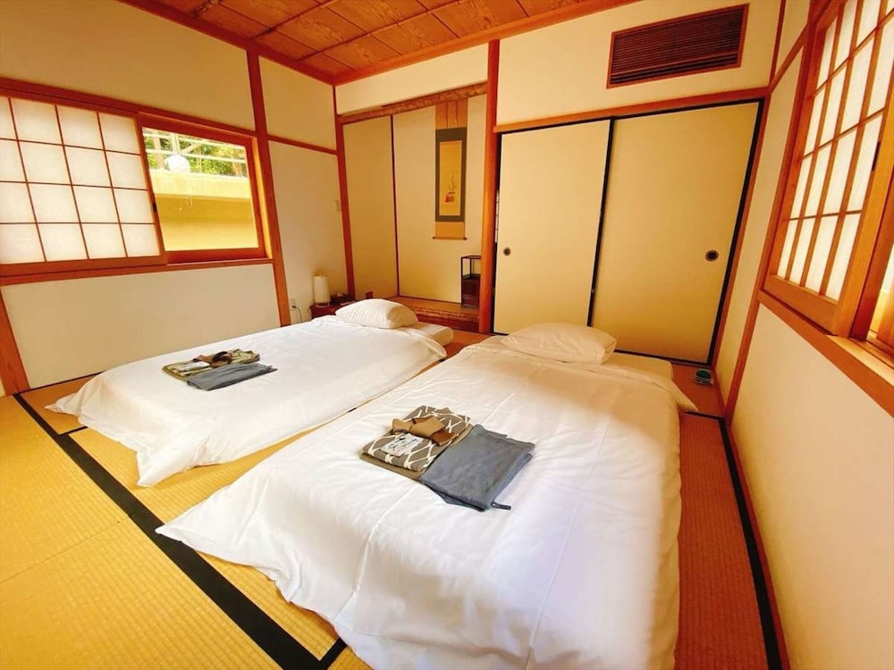 離れ·和室 禁煙 客室3 | 山荘 神和苑