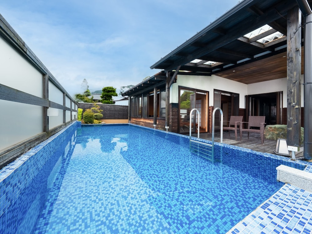 特別室 竹 露天風呂付き 禁煙 - 鉄板焼 久住コース (夕食時間19:30) 客室1 | 山荘 神和苑