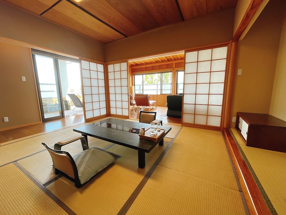 特別室 竹 露天風呂付き 禁煙 - 鉄板焼 久住コース (夕食時間19:30) 客室2 | 山荘 神和苑