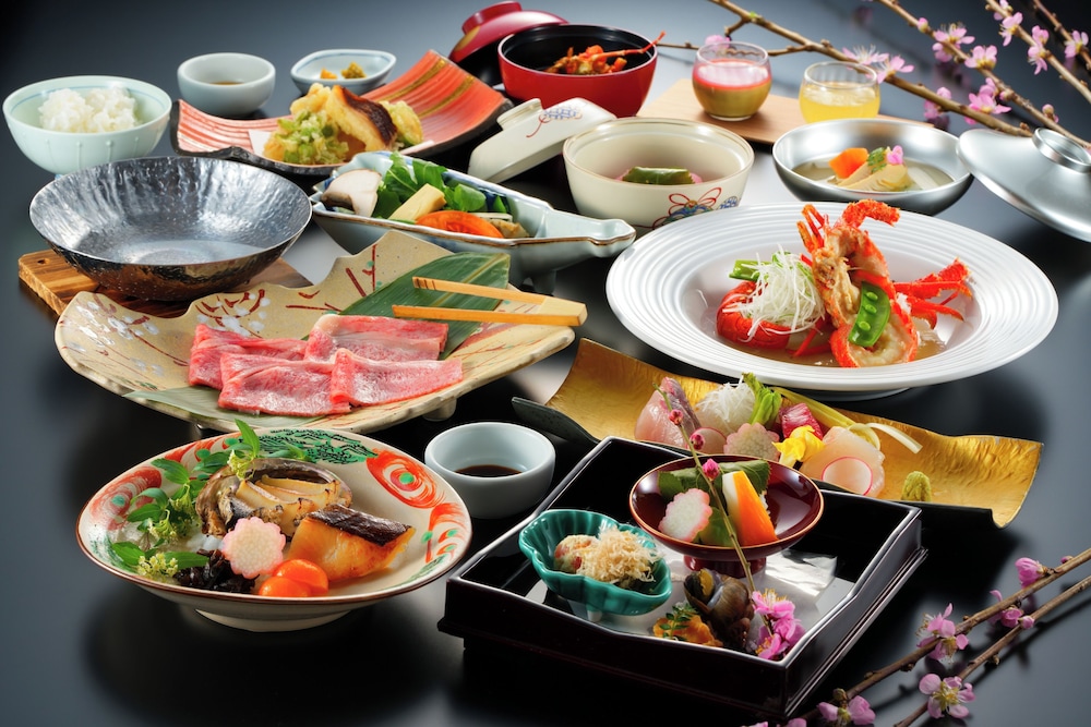 宙館.和洋室 露天風呂付き 禁煙 - 鶴見懐石 (夕食時間18:00 or 18:30) | 山荘 神和苑