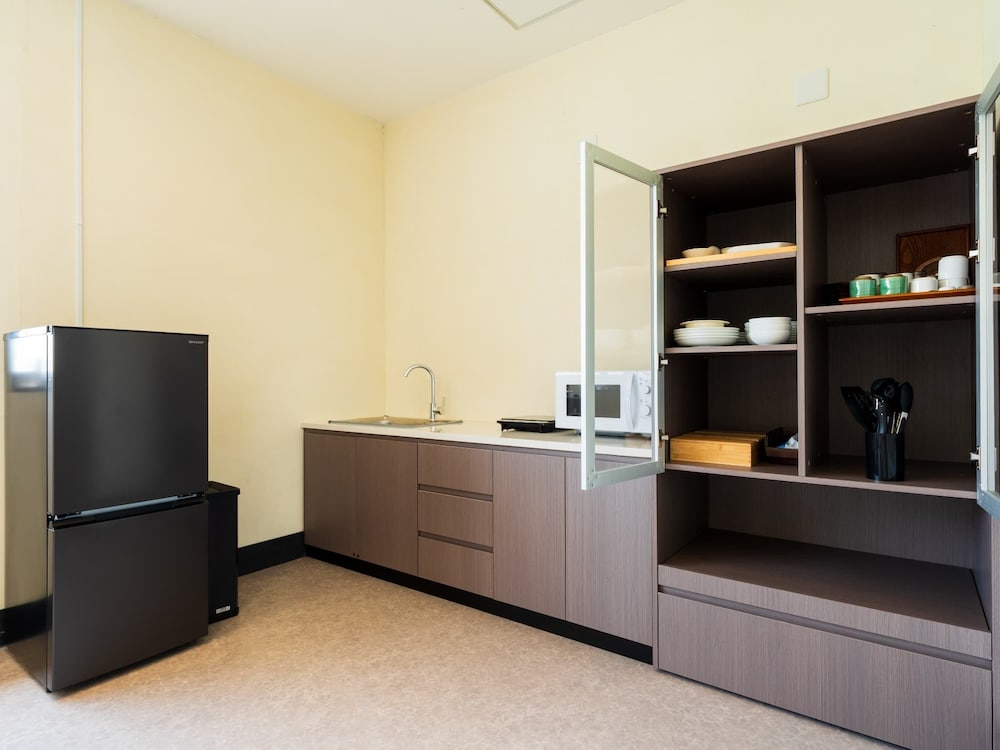 本館 和洋室 [銀杏-Icho-] キッチン＆キッズルーム＆檜内風呂 客室8 | 山荘 神和苑