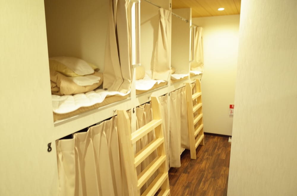客室1 | bnb+ 新宿城 客室1 | bnb+ 新宿城