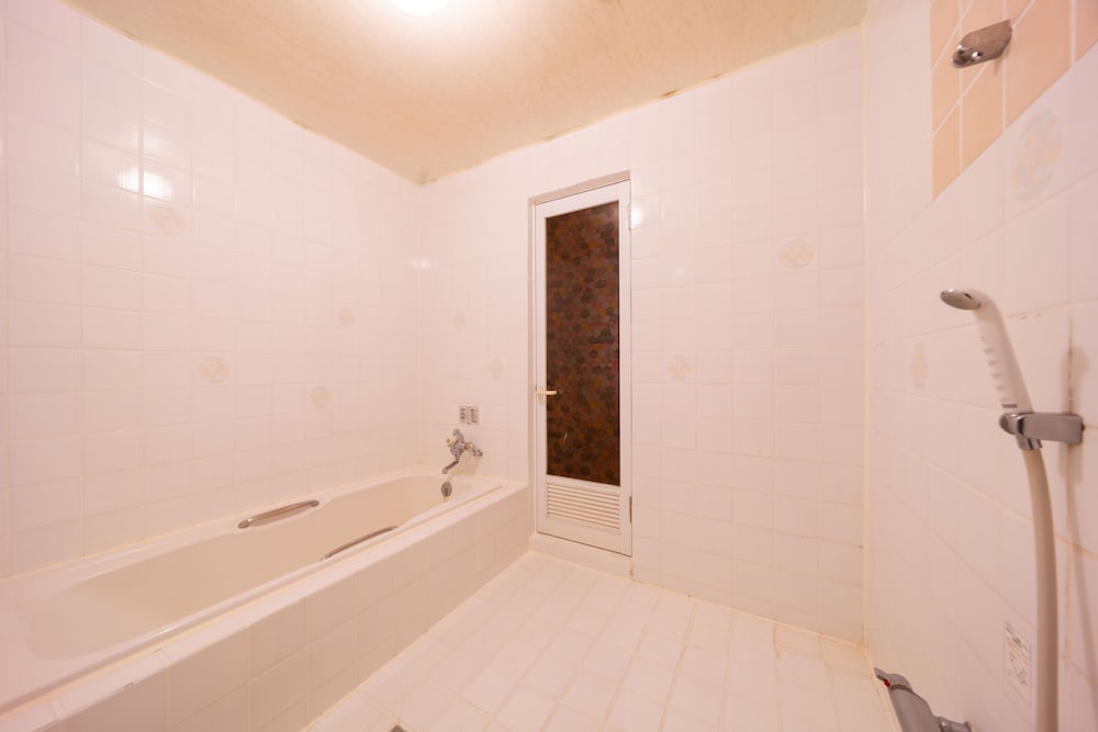 喫煙スタンダードツイン 32平米以上 110cm幅ベッド バスルーム0 | ホテルリベルテ旭川