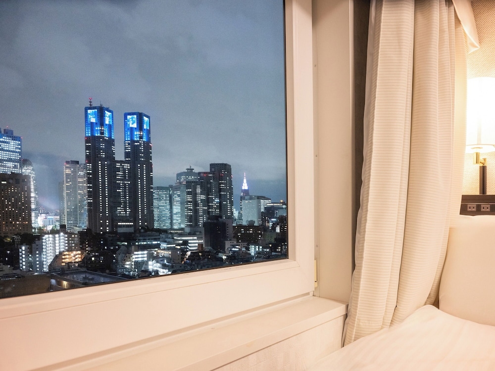 セミダブルルーム 禁煙 シティビュー 客室5 | アパホテル&リゾート〈西新宿五丁目駅前タワー〉