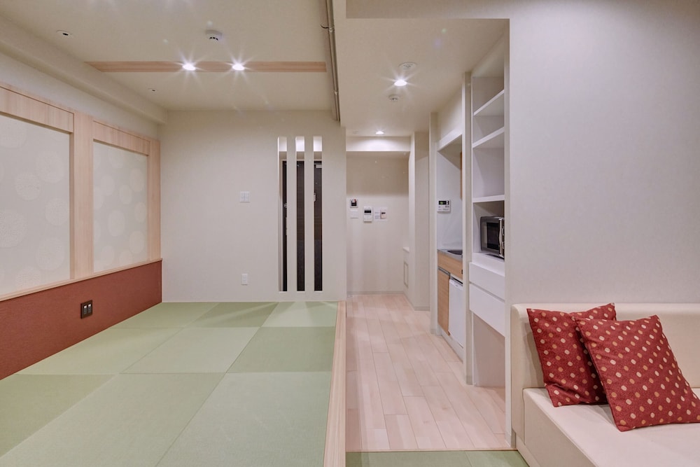 ファミリー ルーム 禁煙 客室14 | ホテル アマテラス 縁