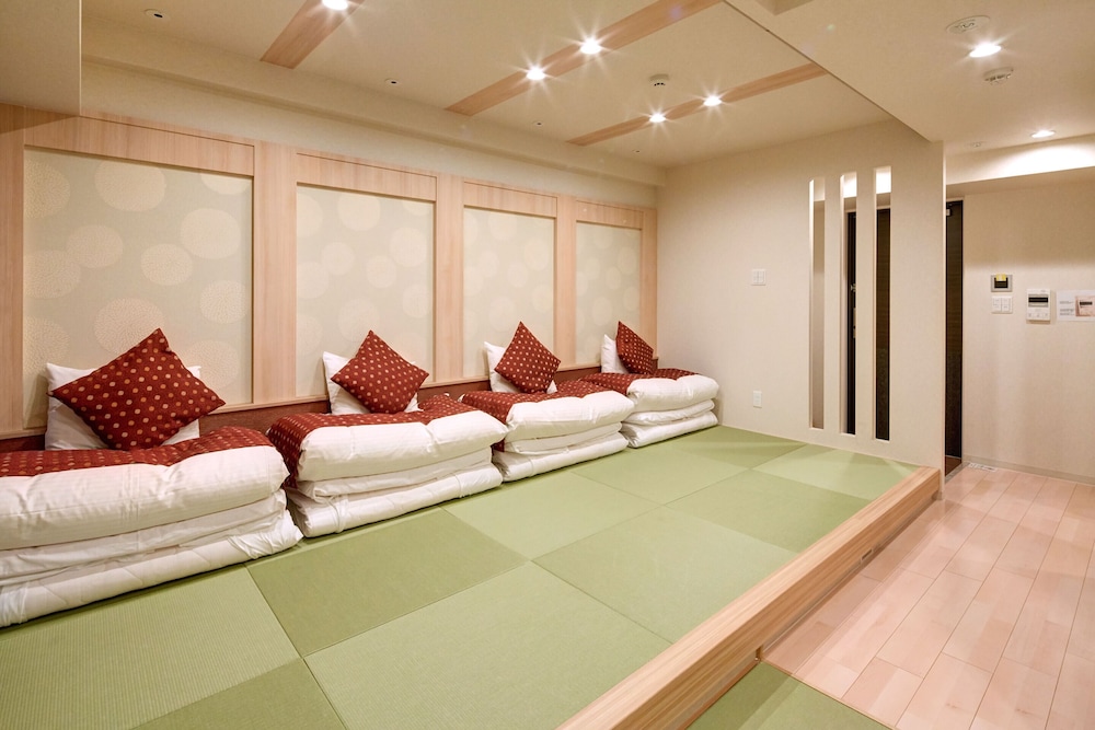 ファミリー ルーム 禁煙 客室3 | ホテル アマテラス 縁