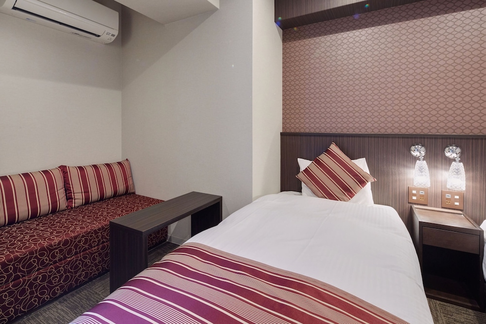 ツインルーム シングルベッド 2 台 禁煙 客室2 | ホテル アマテラス 縁