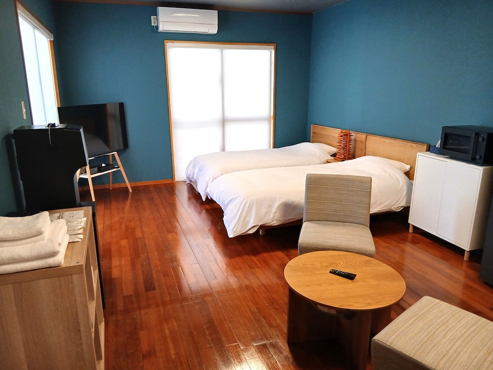 高層階ツインルーム 25平米 キッチン付き 禁煙 | 国際タウンズイン