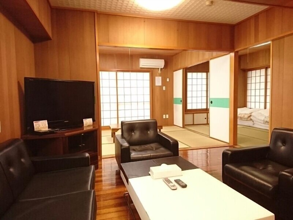 高層階 和室４間 キッチン付き 禁煙 7名様利用 | 国際タウンズイン