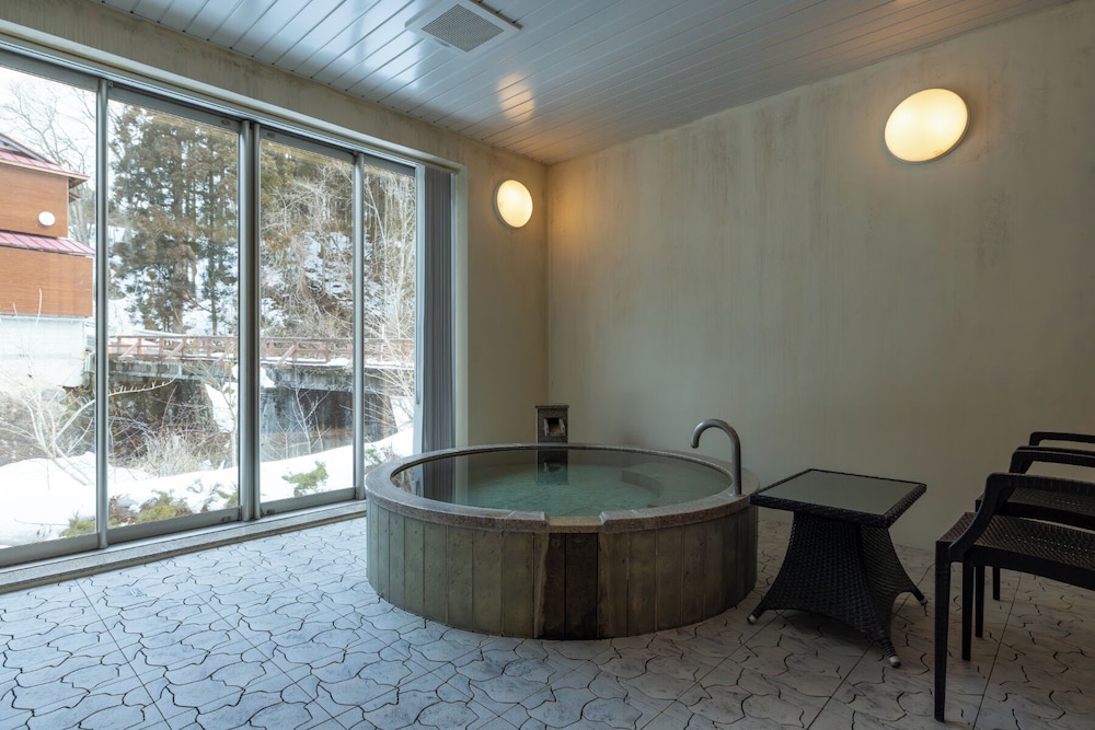 和モダンスイート ラージツイン 客室10 | 鉛温泉 心の刻 十三月