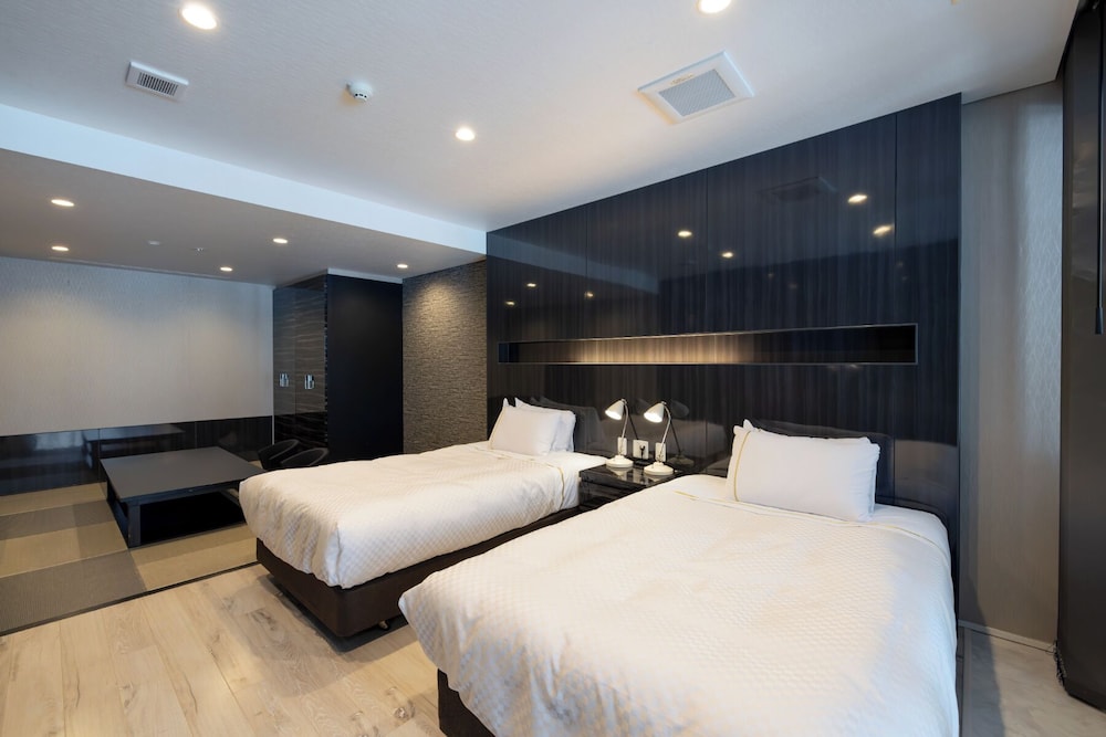 和モダンスイート ラージツイン 客室12 | 鉛温泉 心の刻 十三月