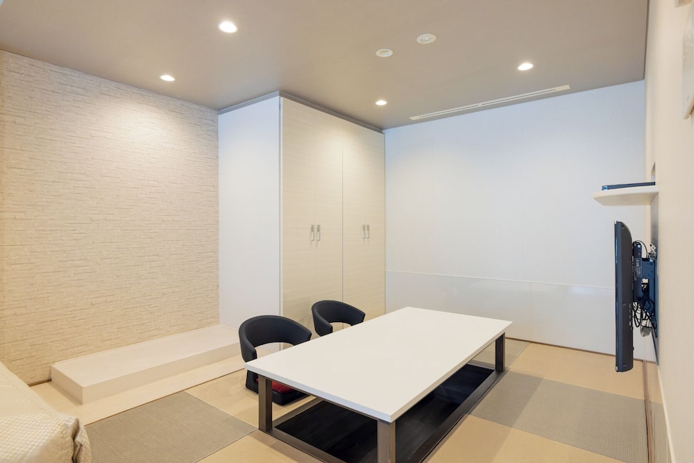 和モダンスイート ラージツイン 客室16 | 鉛温泉 心の刻 十三月