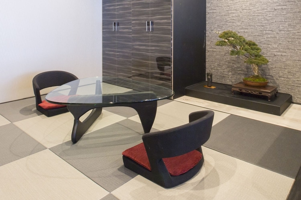 和モダンスイート ラージツイン リビング エリア0 | 鉛温泉 心の刻 十三月