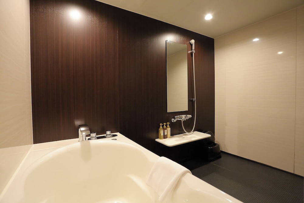 デラックス ダブルルーム 禁煙 バスルーム2 | RE HOTEL 谷町 9 丁目 Ⅱ