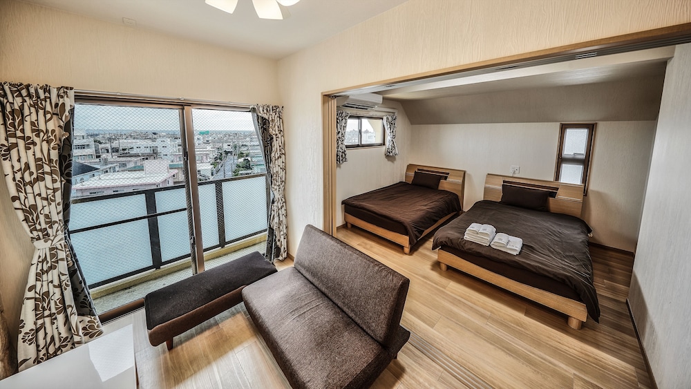 デラックス ツインルーム 禁煙 キッチン | テラスリゾート北谷 WEST