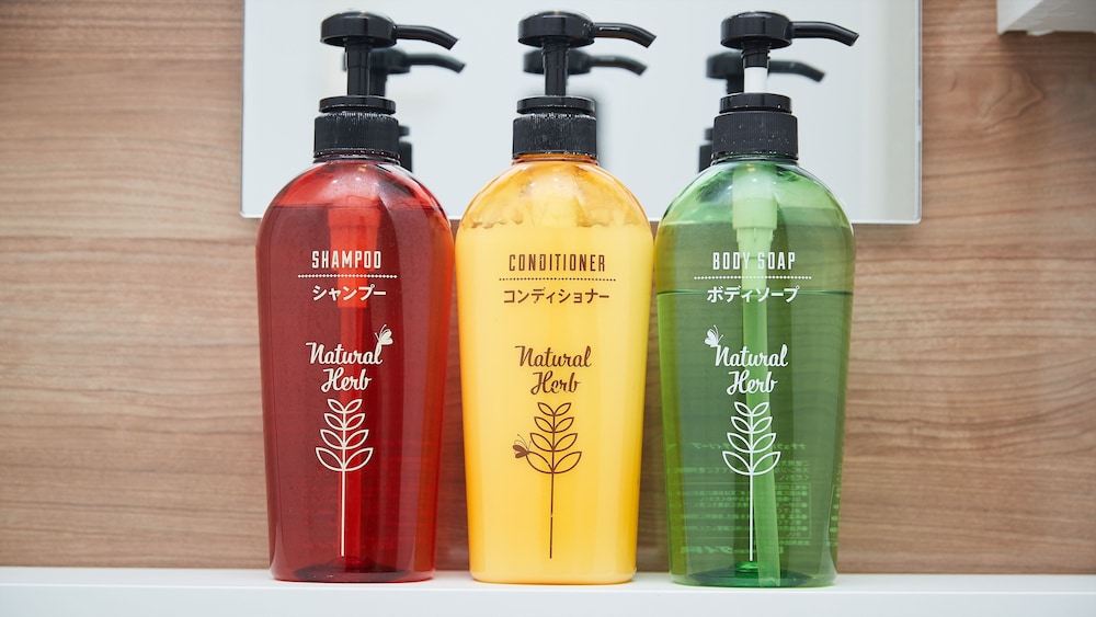 スタンダード ツインルーム 禁煙 バスルームの設備2 | テラスリゾート北谷 WEST