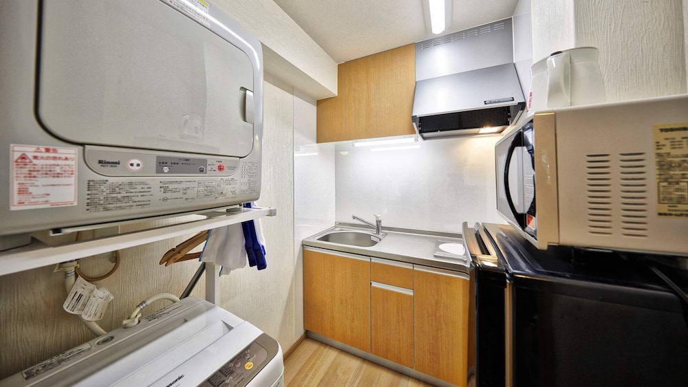 スタンダード ツインルーム 禁煙 専用キッチン0 | テラスリゾート北谷 WEST