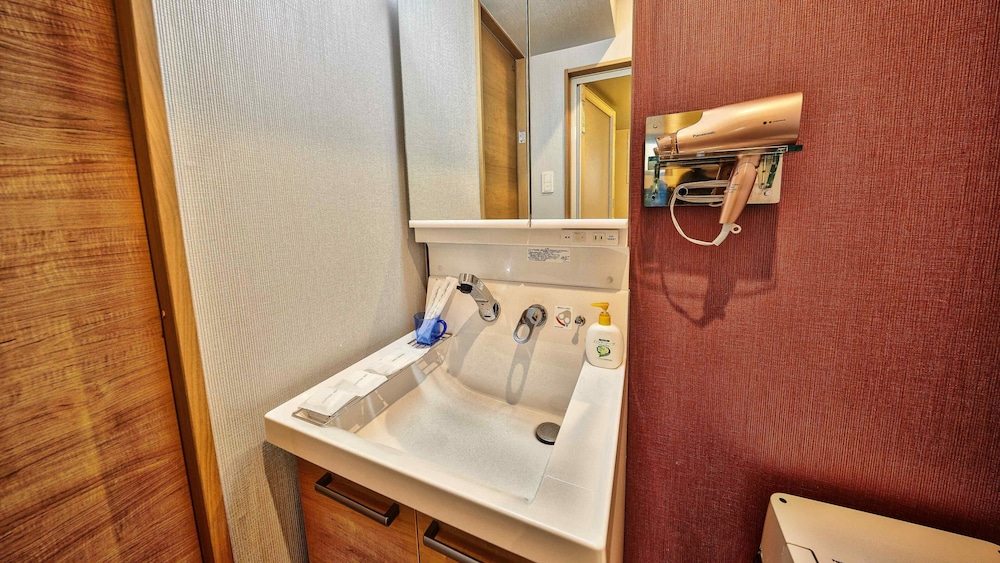 スタンダード ツインルーム 禁煙 客室の設備とサービス2 | テラスリゾート北谷 WEST