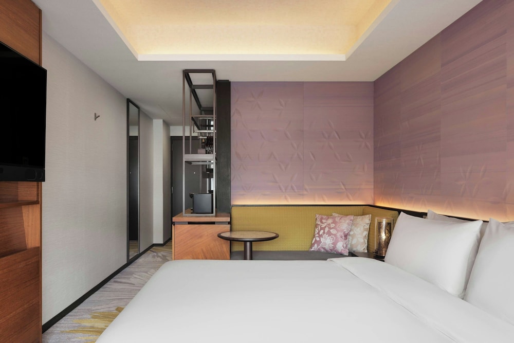 ルーム キングベッド 1 台 禁煙 客室2 | コートヤードバイマリオット京都四条烏丸