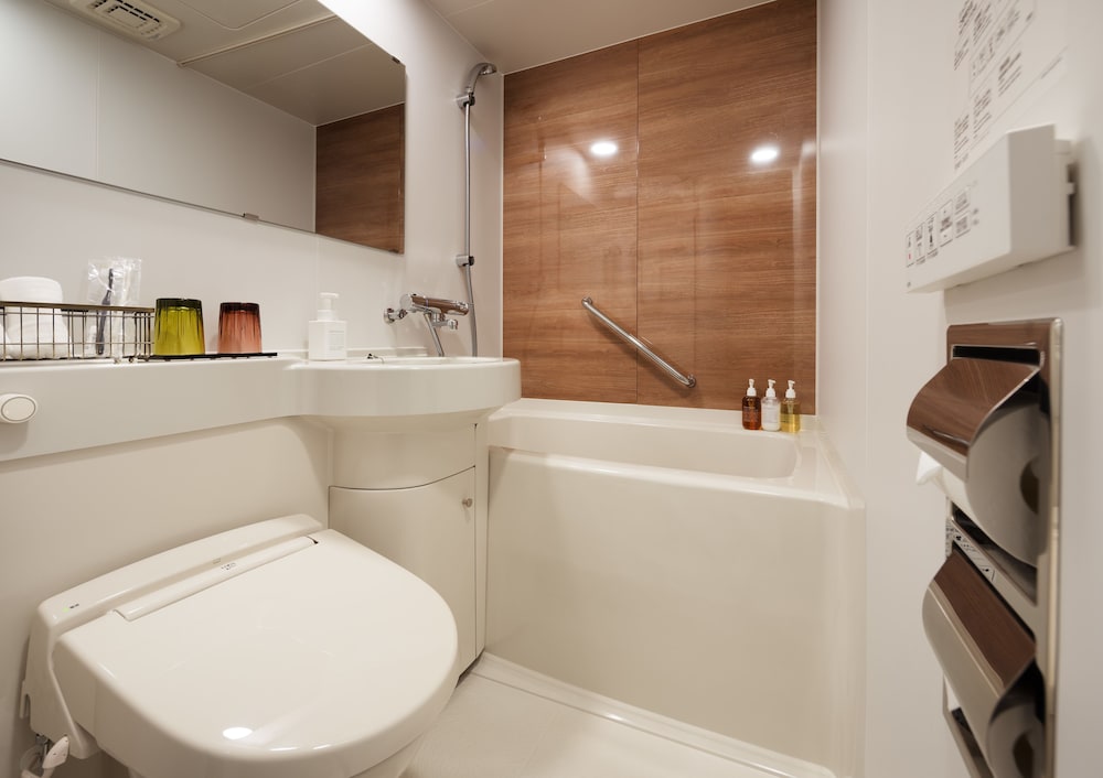 15㎡ ダブルルーム 禁煙 バスルーム3 | ネストホテル博多駅前