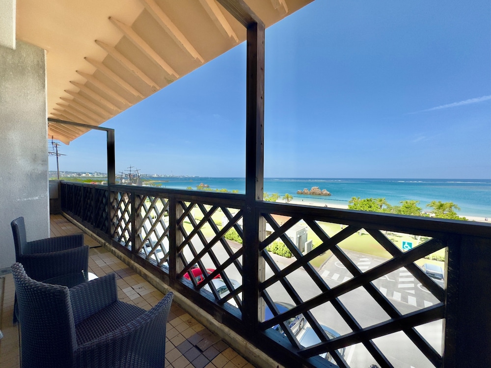 スーペリア コンドミニアム オーシャンビュー ビーチフロント 客室19 | アラハリゾート アラパナ