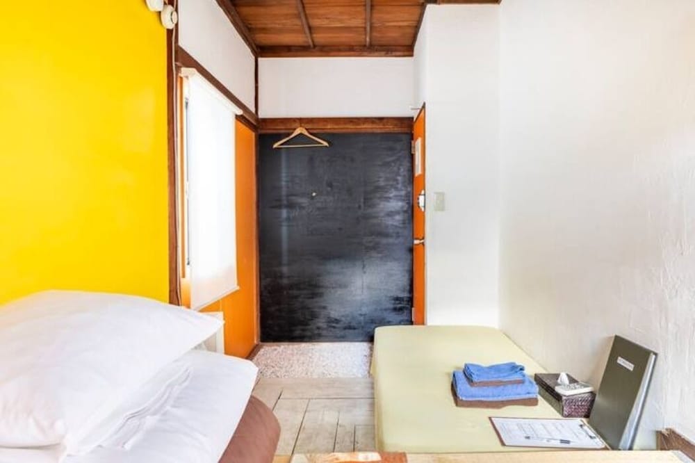 和室 スタンダード 共用バスルーム (雫の間) 客室6 | Villa Sacra