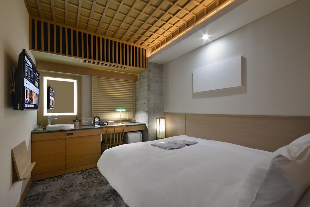 おまかせ部屋(ダブル or ツイン) 客室3 | ホテルヒラリーズ赤坂