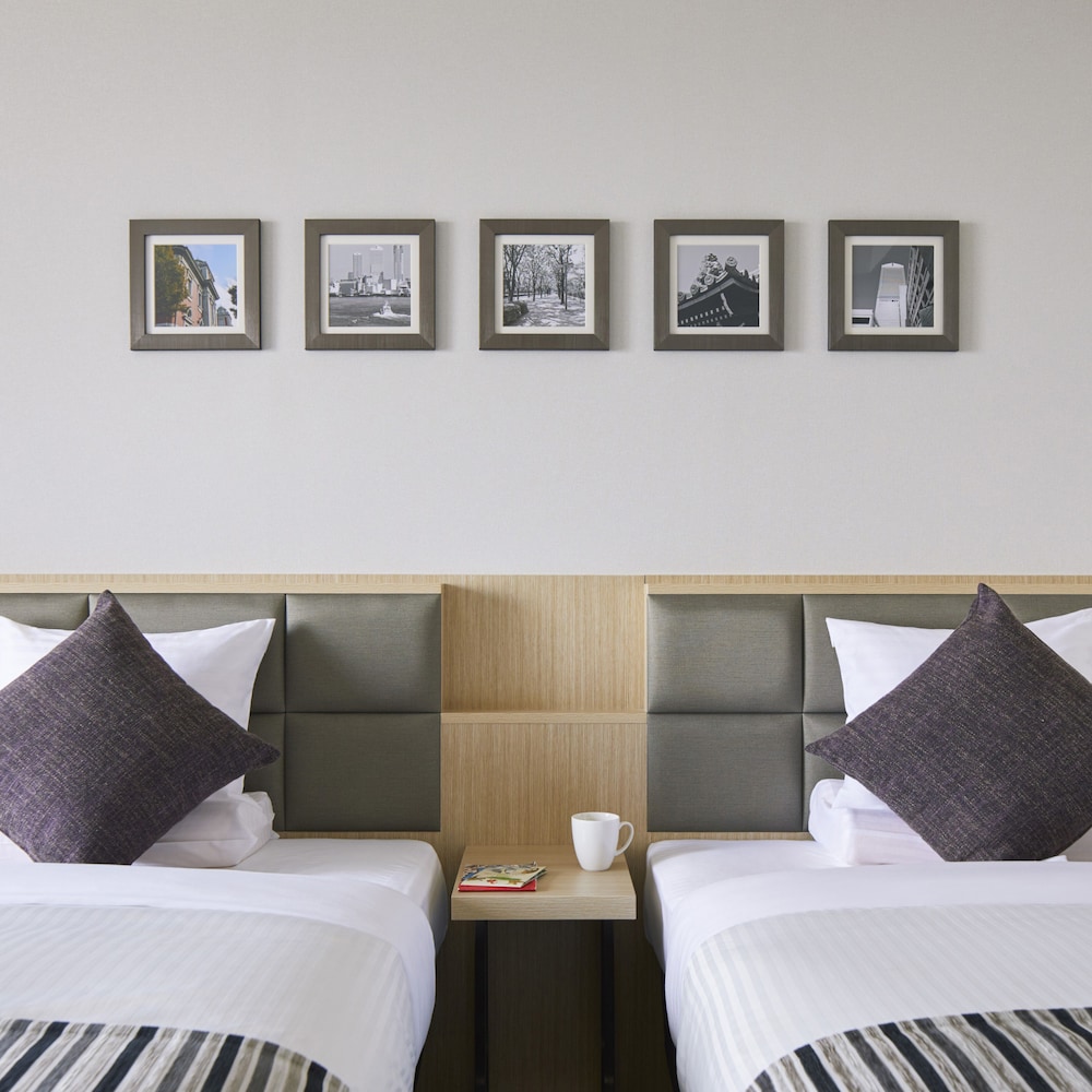 スーペリアツイン(禁煙) 客室2 | アートホテル大阪ベイタワー