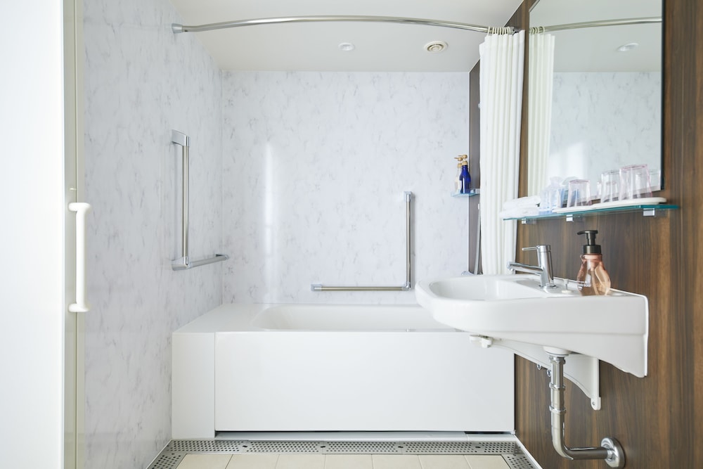 アクセシブル (禁煙) バスルーム0 | アートホテル大阪ベイタワー