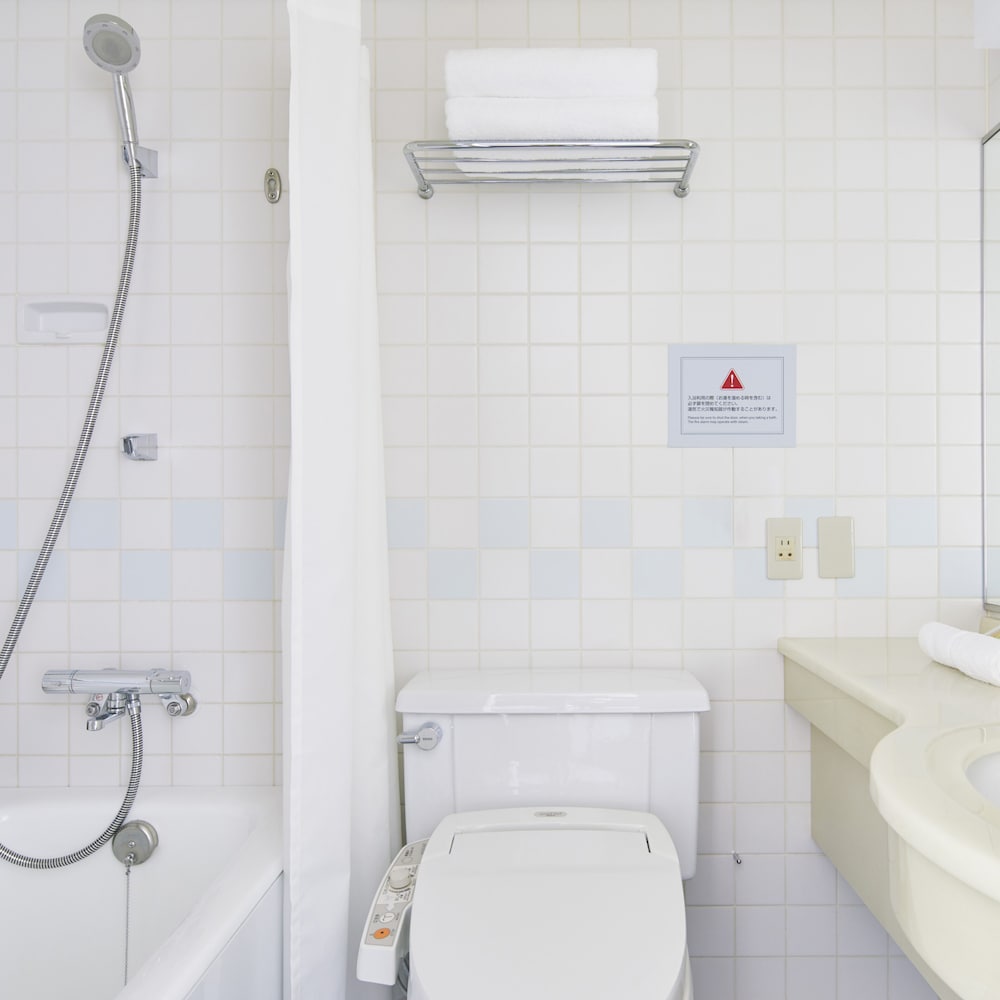 スーペリアツイン(禁煙) バスルーム0 | アートホテル大阪ベイタワー